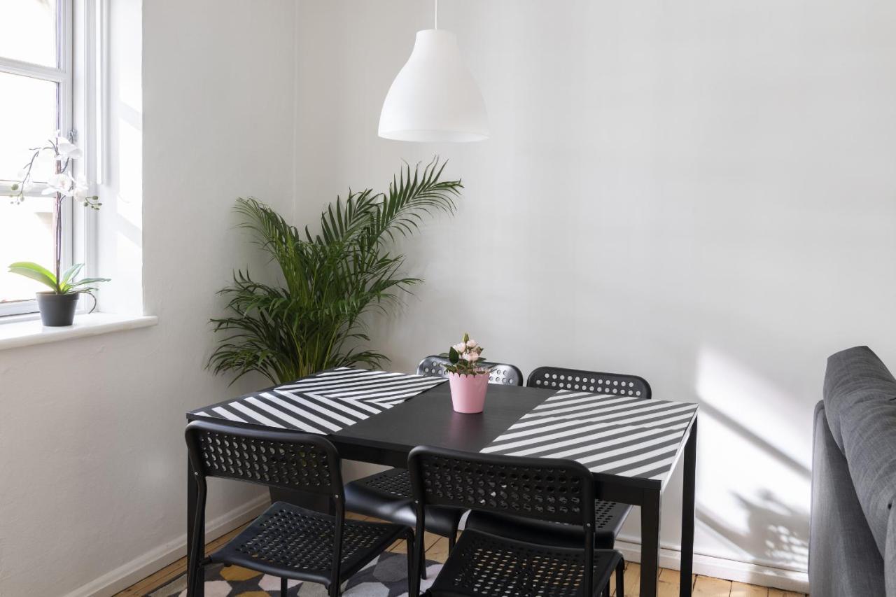Aday - Apartment Suite 3 Aalborg Center エクステリア 写真